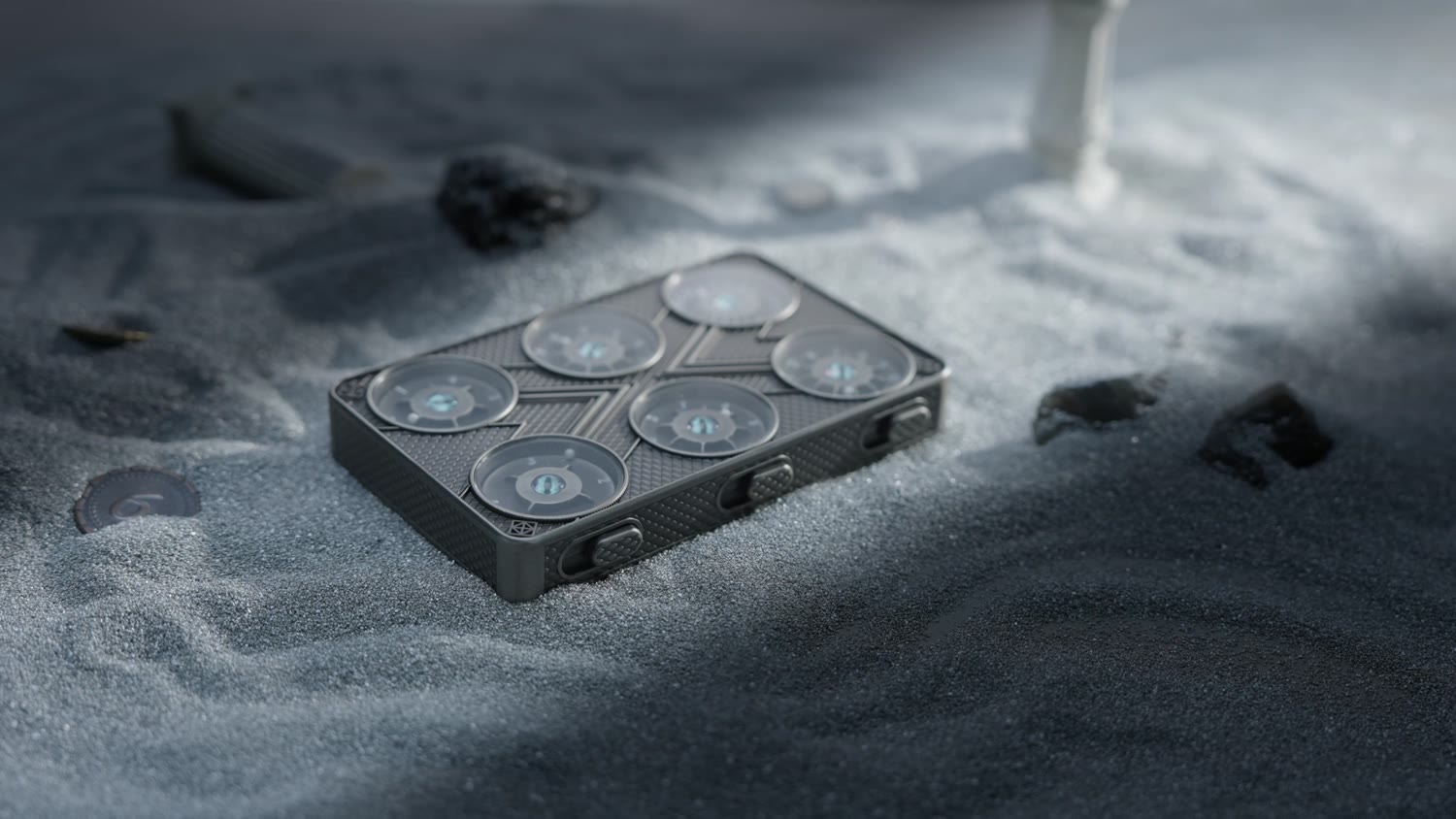 Dragon's Verdict in Froststeel on frosted sand